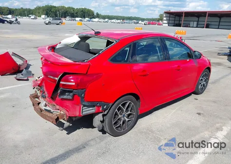 2015 Ford Focus Se z USA, uszkodzony, nr VIN 1FADP3F27FL210129